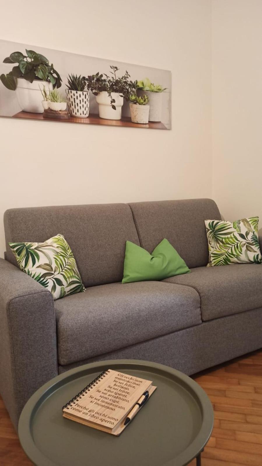 Amare Apartment Реджо Емилия Екстериор снимка